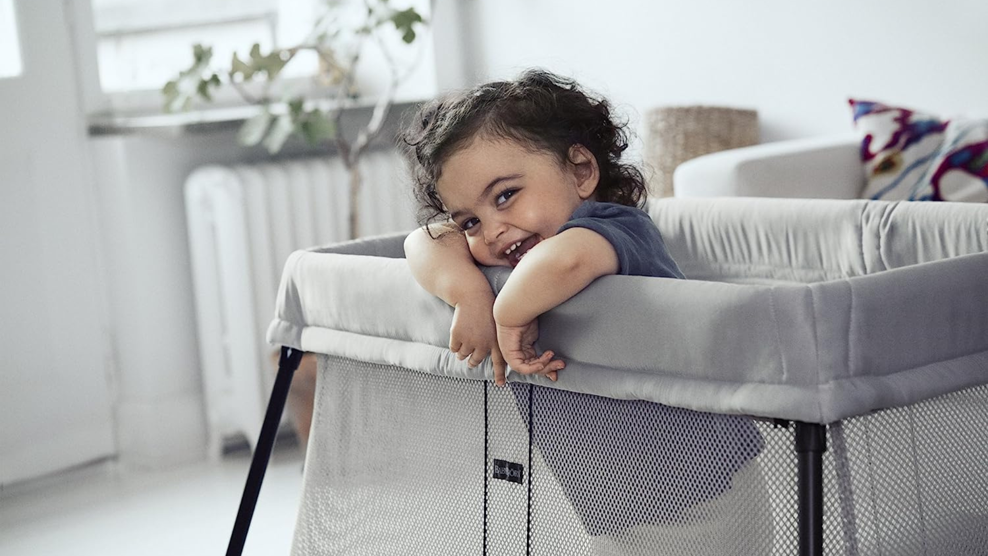 Best Family Travel Crib For Newborn